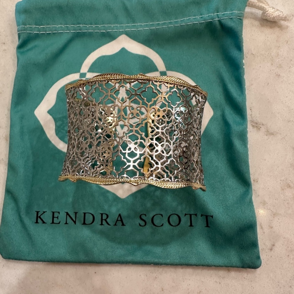 Kendra Scott Candice Cuff Bracelet in silver Filigree mix